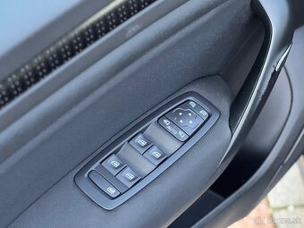 Renault Megane combi 1.5 DCi | 114 tis.km - 11