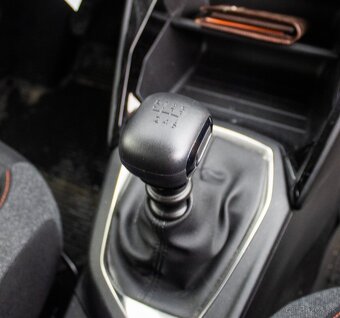 Peugeot 208 1.2 PureTech 100 Allure - 11