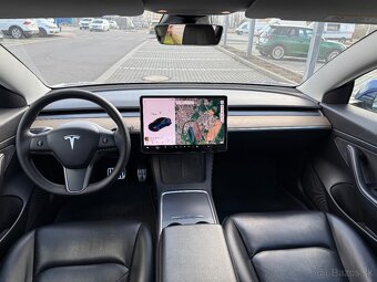 Tesla Model 3 SR+ - 11