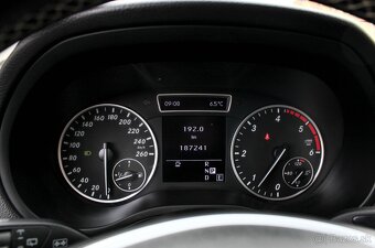 Mercedes B180 CDI AT7 - 11