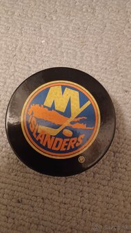 Hokejove puky NHL - 1ks -10€ - 11
