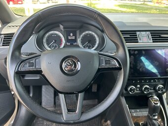 Škoda Octavia 2.0 TSI Style DSG 4x4 - 11