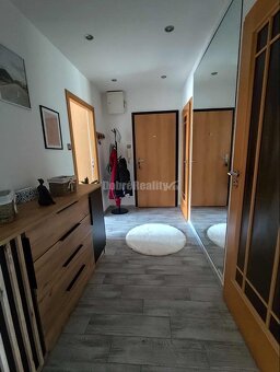 Dobre reality -Iba u nás predaj moderného 3 izb bytu v Šuran - 11