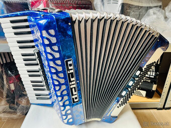 Predám akordeón Delicia Carmen 22- 80 bas novší model - vyni - 11