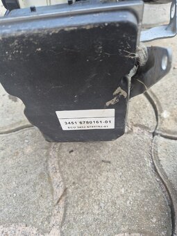 Bmw e90 320xdrive 135kw - 11