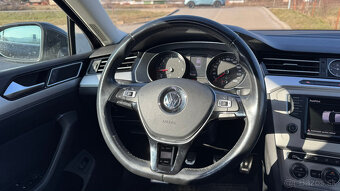 Volkswagen Passat 2.0 TDI BMT Trendline - 11