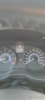 Subaru Legacy 2.0i AWD - 11