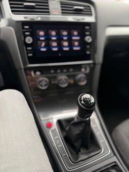 VW Golf Variant 1.6tdi 2018 - 11