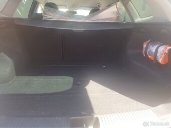 Kia ceed SW 1.6 crdi - 11