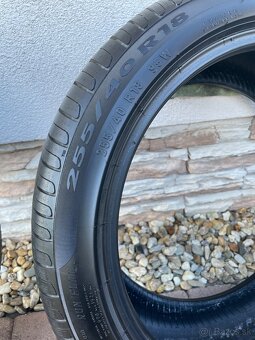 PIRELLI Cinturato P7 255/40 R18 a 225/45 R18 - 11