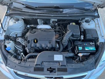 Hyundai i30 CW (kombi) - 11
