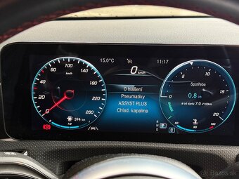 Mercedes-Benz A trieda A200 AMG sedan - 11
