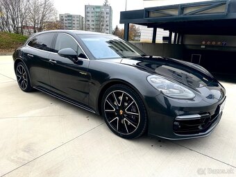Porsche Panamera  4S Sport Turismo E-hybrid - 11