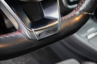 Mercedes-Benz GLA 200 d 4MATIC - 11