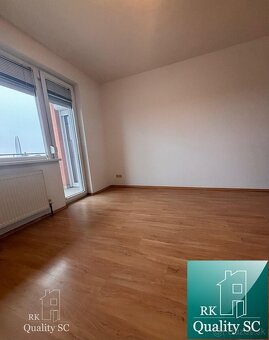 SENEC - NA PREDAJ 2 izbový byt s vlastným parkovaním, pri St - 11