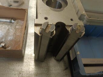 Ohýbačka plechů EHRT CNC BENDER EB-30 (7529) - 11