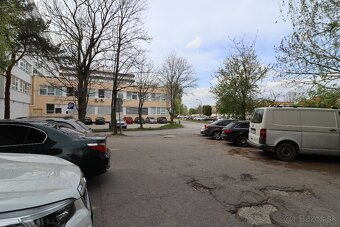 Na prenájom ponúkame kancelárske priestory v Piešťanoch - 11