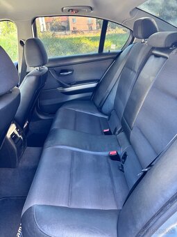 BMW 320D E90 - 11