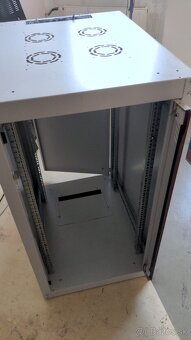 Rack skriňa 22U - 11
