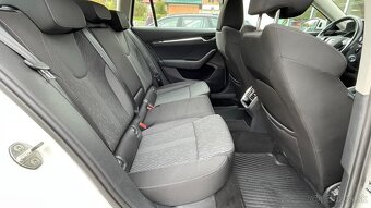Škoda Octavia Combi 2,0TDI Style DSG, masaž. sedalá, head-up - 11