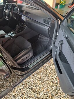 Škoda superb combi sportline  2.0tdi 110kw - 11