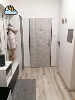 JEDINE U NÁS Prenájom 1izbového bytu s loggiou v BB - 11