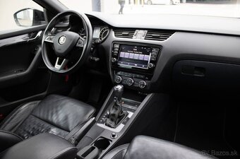 Škoda Octavia Combi 2.0 TDI DPF RS DSG - 11