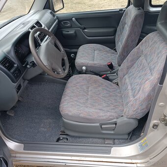 Suzuki Jimny - 11