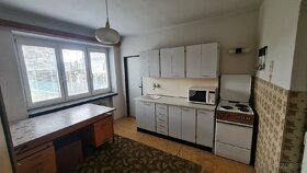 REZERVOVANÉ Dom ŽILINA-BYTČICA 6+1 izb.,1532m2 GARÁŽ - 11