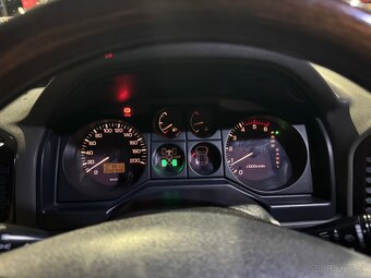 Predám Mitsubushi Pajero 3.2 DID - 11