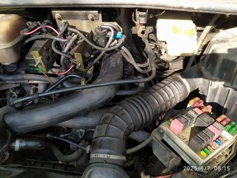 2004 Peugeot Boxer dodavka 2,2 HDi CR 74 kW nafta 5MP - 11