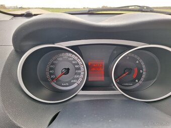 Mitsubishi outlander - 11