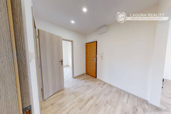 Byt 2+1 s loggiou (56 m2), sídl. Západ I. Sp. Nová Ves - 11
