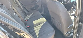 Volksvagen Golf VII  CUP 1.6TDI (VW Golf 7 1.6 TDI) - 11