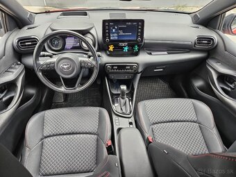 Toyota Yaris 1.5 Hybrid e-CVT Premiere Edition - 11