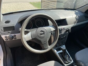 Opel Astra 1.7CDTi - 11