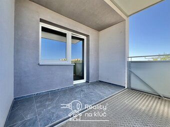 Na prenájom moderný, zrekonštruovaný 2-izbový byt s balkónom - 11