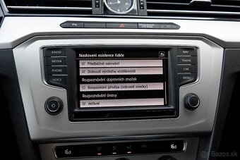 Volkswagen Passat Variant 2.0 TDI BMT Comfortline DSG - 11