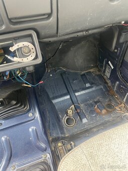 Suzuki Samurai 413 - 11