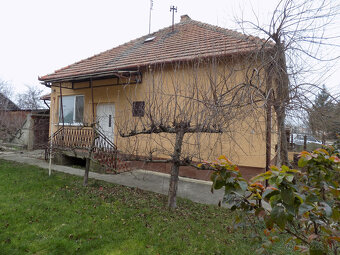 Na predaj 3– izbový rodinný dom v obci Strekov pri Štúrove. - 11