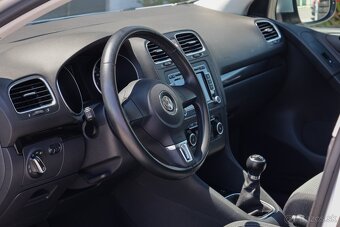 Volkswagen Golf 1.2 TSI BMT Comfortline - 11