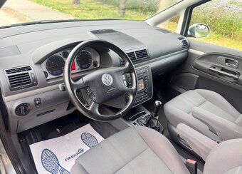 VOLKSWAGEN SHARAN 1.9 TDI 7-MIESTNY HIGHLINE - 11
