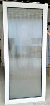 Predám plastové okno, biela, zlatý dub, sivá - 11