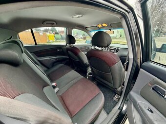 KIA Rio 1.4 LX plus - 11