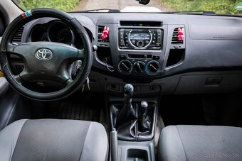 Toyota Hilux DC 2.5 I D-4D Terra - 11