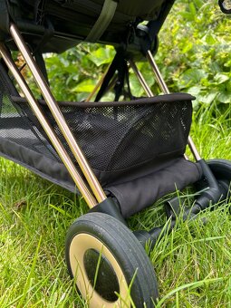 Cybex Coya sepia black/rosegold podvozok - 11