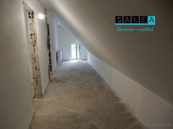 Pekný rodinný dom, 300 m2, kompletná rekonštrukcia, Hronské  - 11