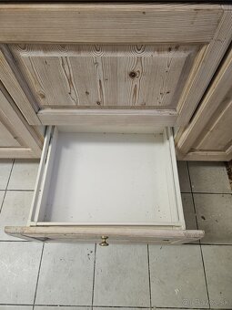 Masívna kuchynská linka z Nemecka so spotrebičmi - 11