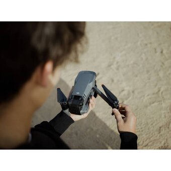 DJI Mavic 3 Cine Fly More Combo. - 11