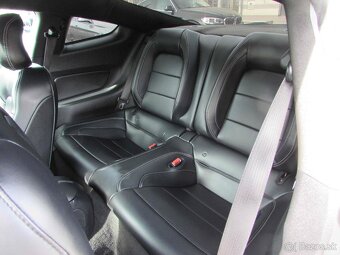 Ford Mustang 5.0 Ti-VCT V8 GT - splatka 480,-€ - 11